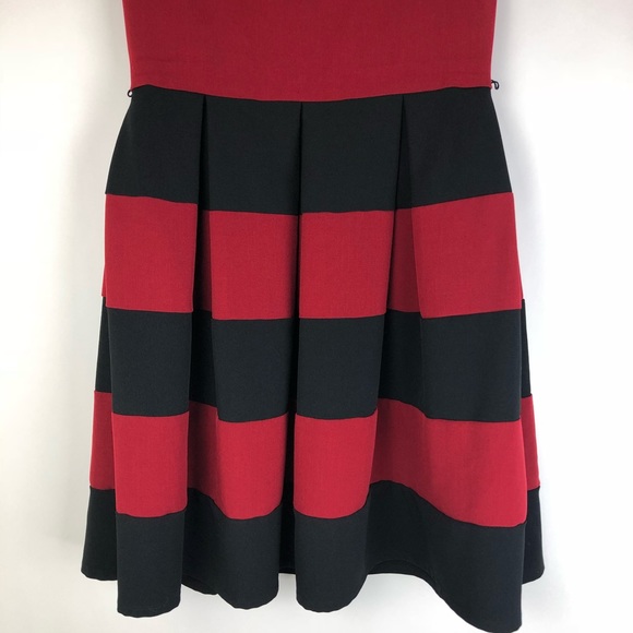 Tiana B. Burgundy and Black Dress. Size 12. - Picture 4 of 8